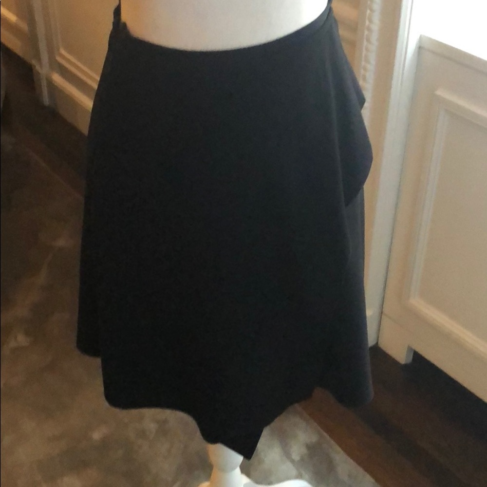 ISABEL MORANT cross-split waterfall ruffle skirt